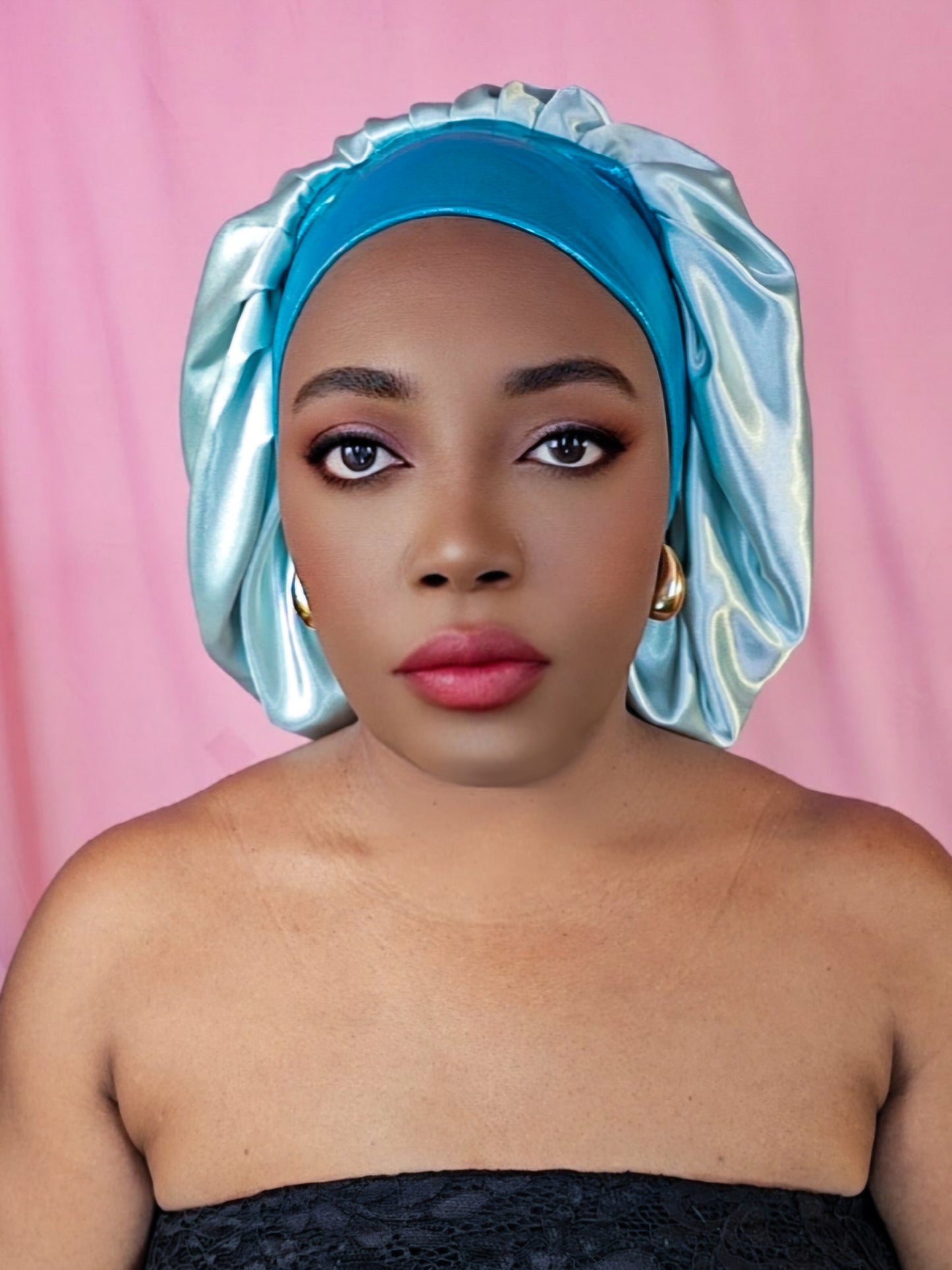 Bonnet en satin chantilly- Bleu nuit (no16)