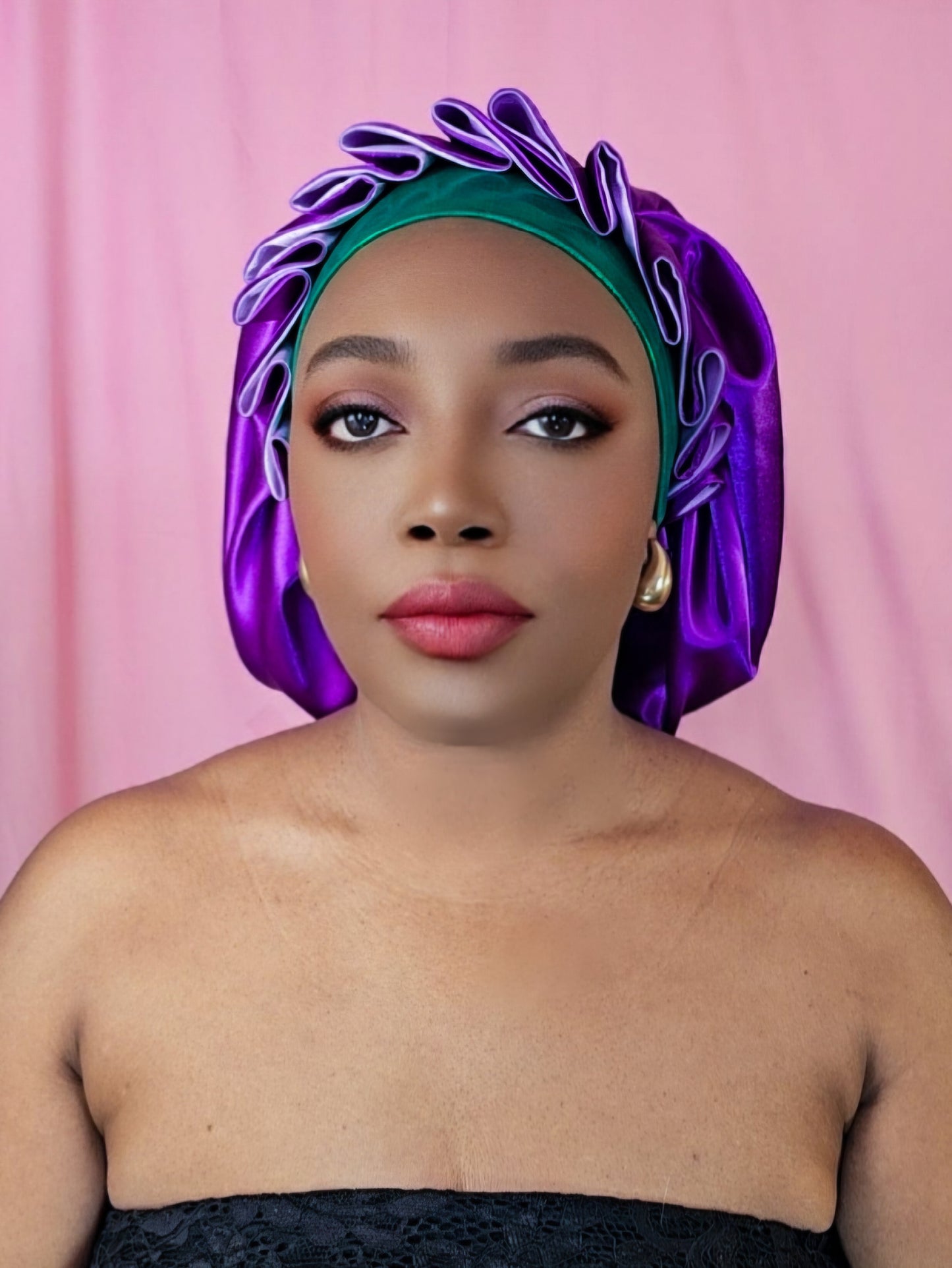 Bonnet en satin chantilly -Violet (no6)