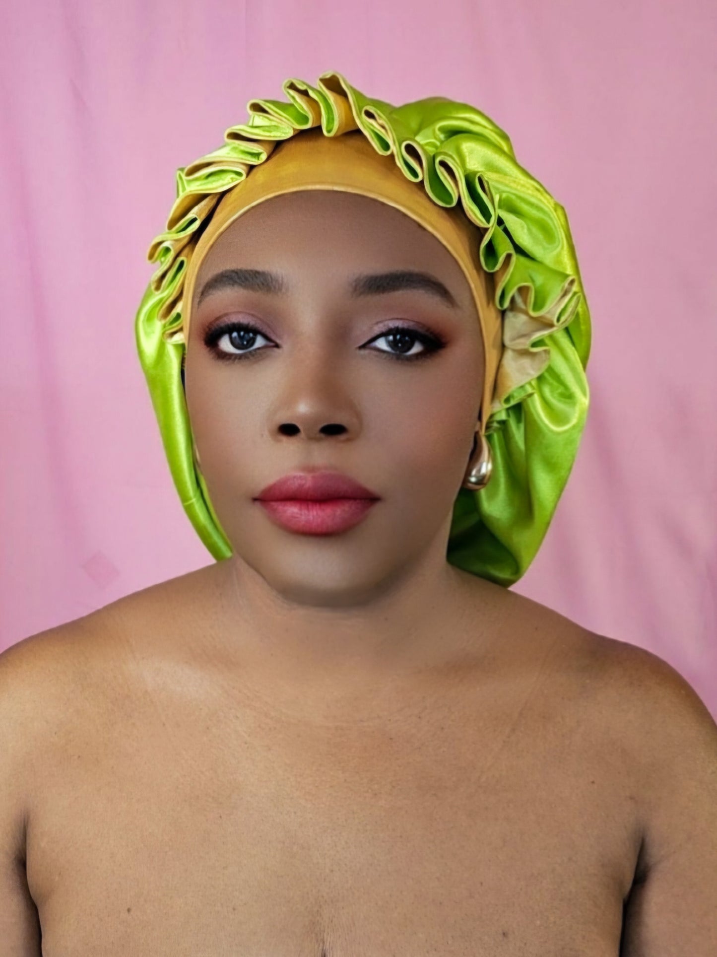 Bonnet en satin chantilly -Vert fluo (no14)