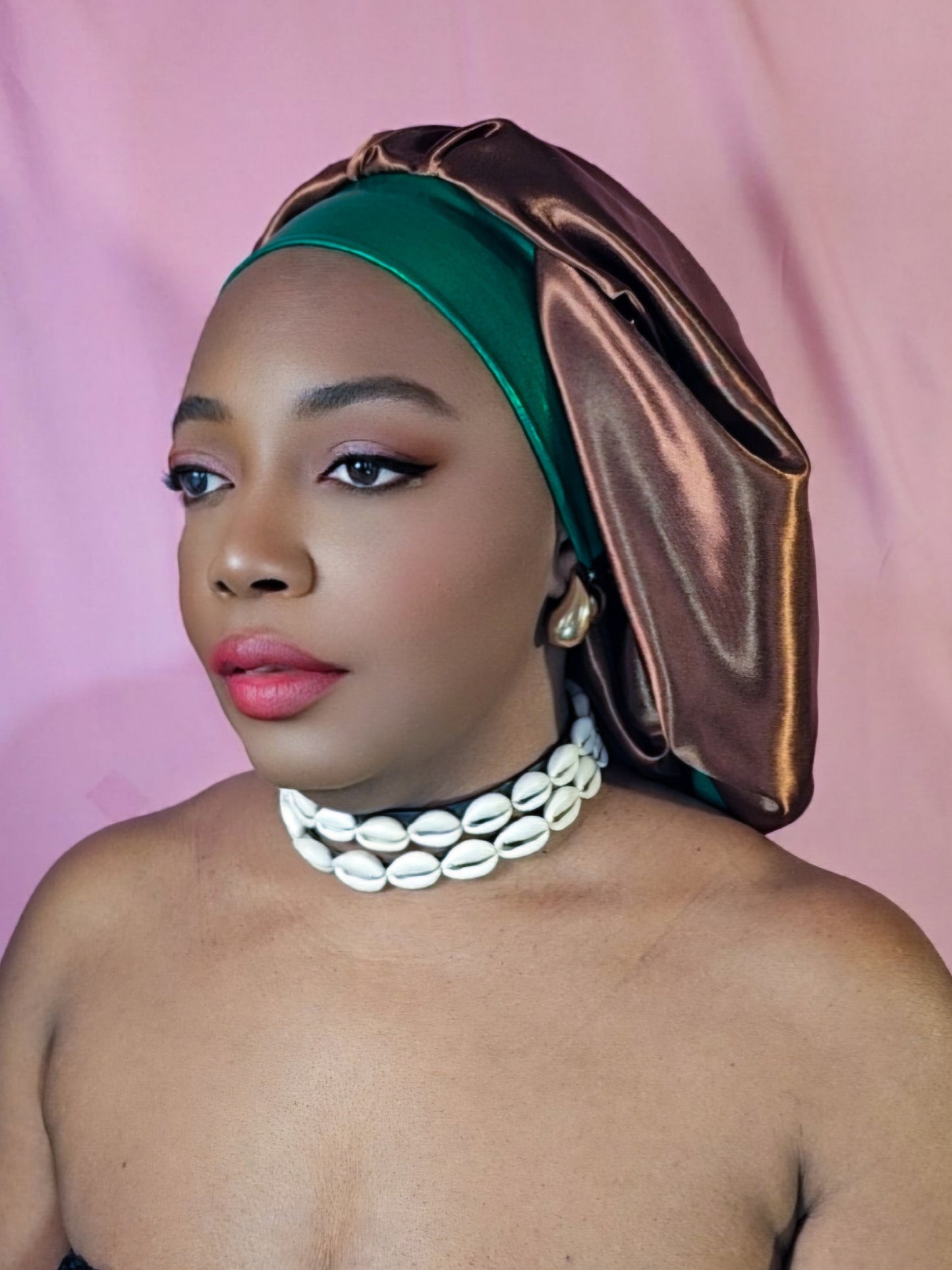 Bonnet en satin bandeau L -Marron (no2)